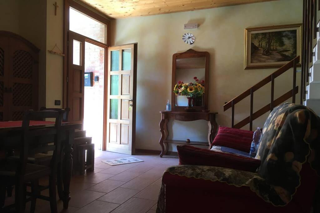 Casa A Schiera Fronte Lago Con Giardino Barcis Eksteriør bilde
